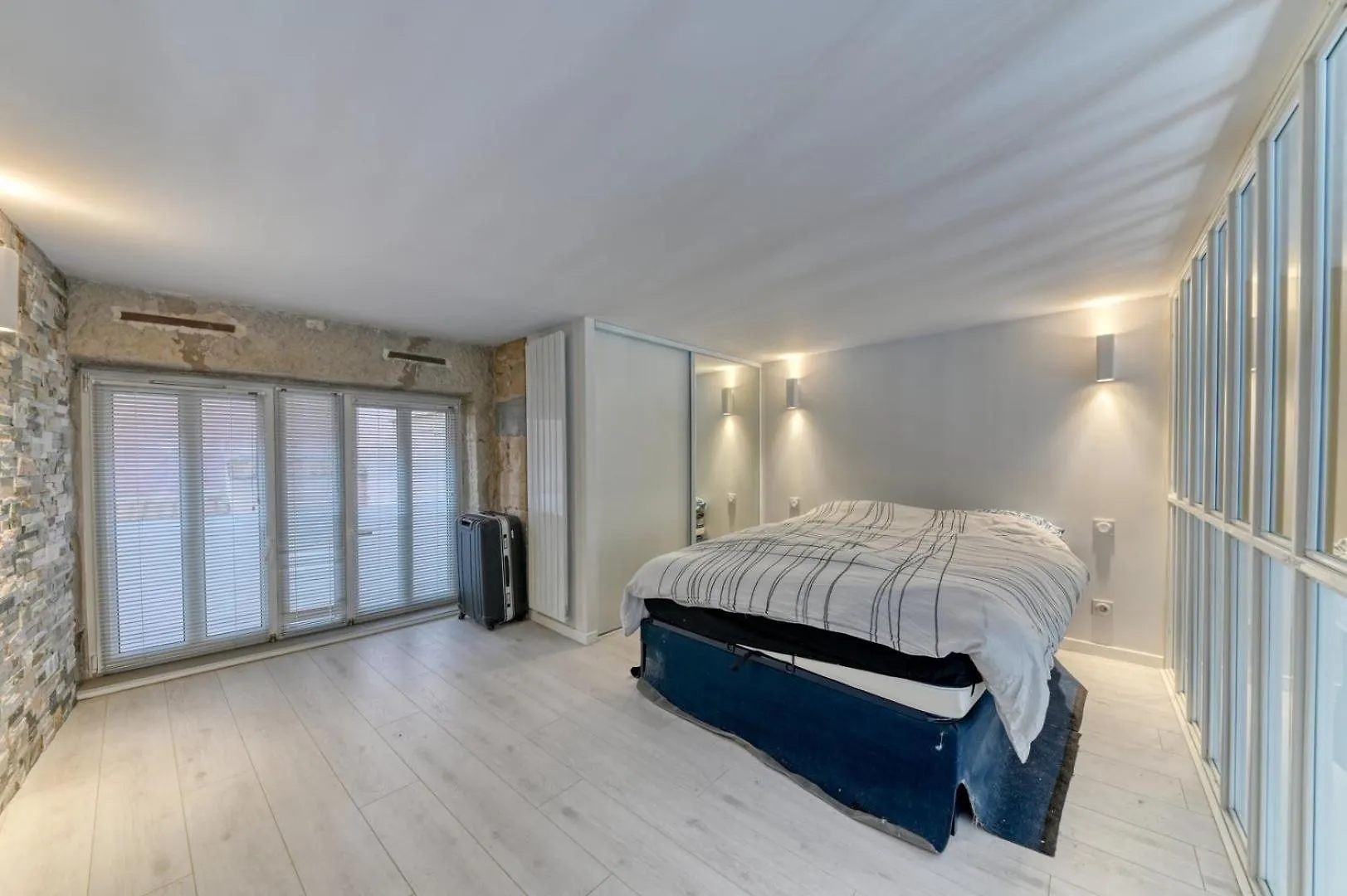 شقة Guestready - Stonewall Mezzanine In Brotteaux ليون فرنسا